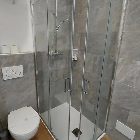 Dépendance Du Glam La Spezia